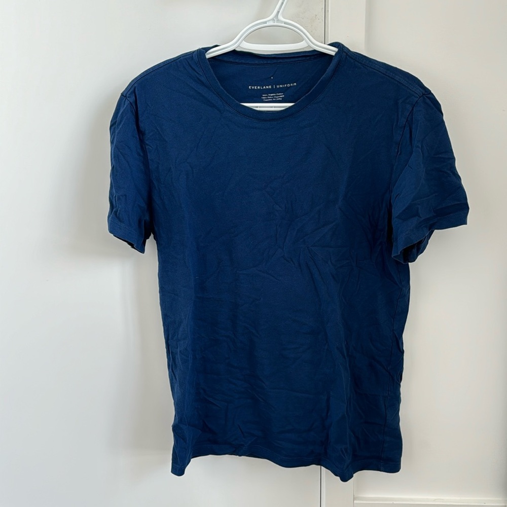 Everlane “Uniform” basic Tshirt